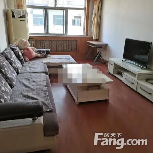  �»������������»�·���5¥102ƽ3����װ1100�� 