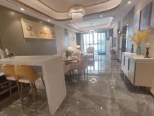 超好的地段!曼城 56万 2室2厅1卫 精装修