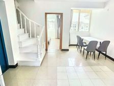 2002年房龄,中高楼层花园位置,福外可用