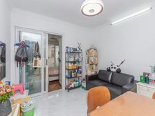 4月新上(14号线地铁口精装大一房)好的地段,好的交通!!