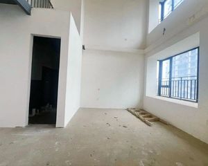 北大资源紫境府二期 次新小区 中间楼层采光好 朝南 电梯房
