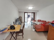 海洋小区,黄金楼层,真正的抄底价,捡漏!正规两室两厅1卫