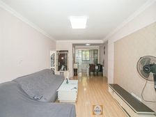 70平大露台 三房飞机户型全明 川沙地铁2号线 华夏西校中学