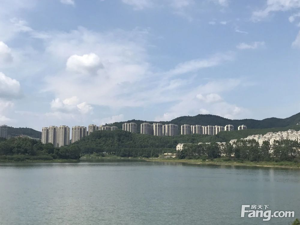 小区相关图
