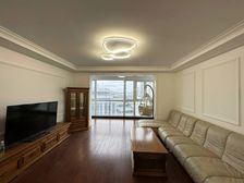 05年带空中花园!附赠产权车位!接受一年付款时间,价格可谈!