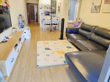 11号线安亭地铁旁,次新房,采光好,二次装修全新家具家电