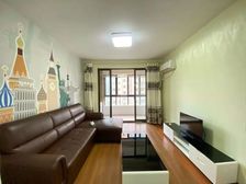 双南户型,客厅朝南带阳台,户型正气,产证已出,可随时交易!