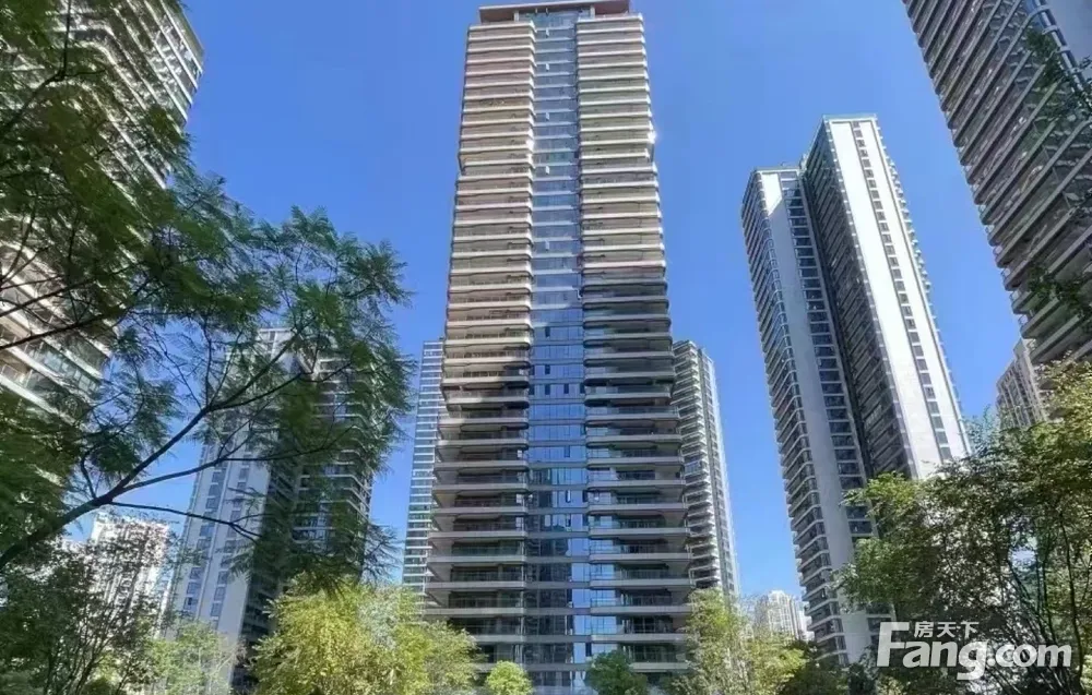 608万捡漏！江北品质豪宅大平层 小区搂王1梯1户全套带泳池