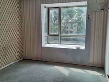 源枫景苑 3室2厅2卫 简单装修 565万元