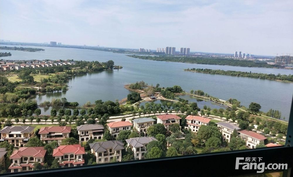 武汉新城 红莲湖 恒大二期完美地块前后景观带!