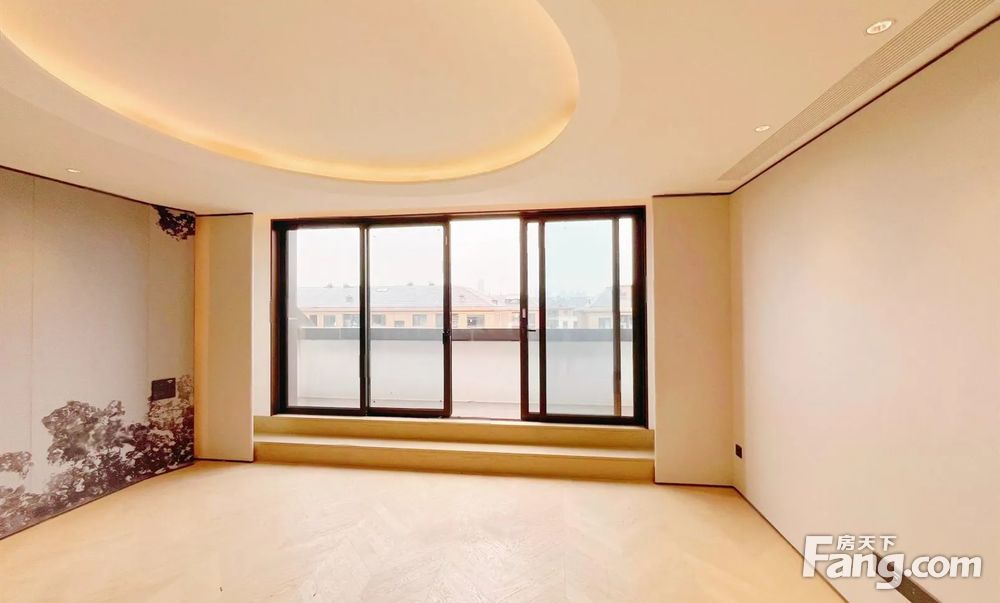 珑熙精装修顶楼复式带露台 满两年随时看房,郑州郑东新区北龙湖保利珑