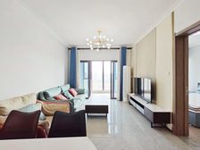 几乎全新装修)全天采光充足 有车位 刚交2年 满二无杂税