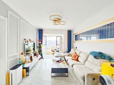 此房南北1通透格局好,楼层好,视野宽阔,采光充足