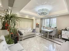 新出笋盘 房东出国急售!带产权车位!钥匙在手!豪华装拎包入住