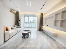 精装全送,拎包入住,中间楼层,南北通透 ,满五税少,近地铁