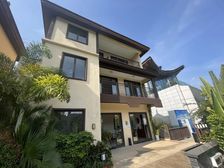 紧邻告庄市区 一线江景大别墅 可做民宿 南北通透 背山面水