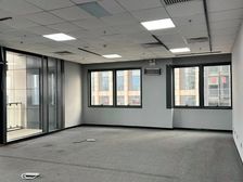 MSD 精装送露台 167平 双面采光 租金含票