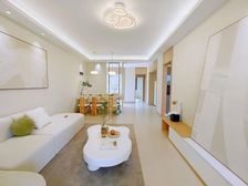 市中心 超大阳台 南北朝向 生活配套齐全