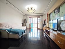 浦发绿城850弄小区 120平3居2厅2卫 着急出售