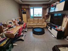 正南万里晶品苑2室2厅精装修