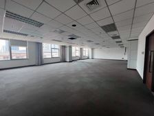 三大街整层1千2千平 价格面议 精装 房型方正易规划 随看