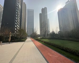 万象城精装4房,好楼层,必看好房,低于市场价,出门赣江摩天轮
