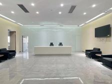 整层可分租国企直租 核心商务区 含专票 设施齐全 含办公家具