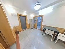 三南三房!带两个阳台! 镇小!出门就是菜市场,交通方便!!