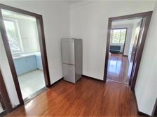 全明一房,精装修,户型方正全明,采光好,配套成熟,生活便利