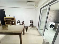 东安路地铁口 房东置换急售 采光不挡 精装修 拎包入住 急售