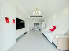 房子精装30万,楼层好视野宽阔,大落地窗