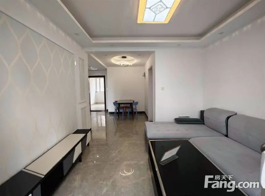 小区租房,二室二厅,民用水电可办居住证看房随时 电梯房