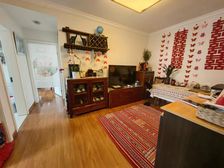 D铁口2房1厅,南北通精装修拎包入住 ,繁华地段看房方便