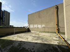 新上霍小!带超大露台!精装修从未住过!随时看房!价可大刀