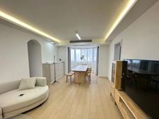 板式无对手双南双阳台落地窗,看房方便,电梯中区