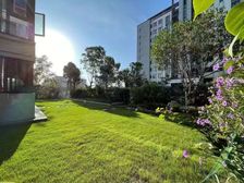 (送双车位)明湖板块,一楼私家超大花园洋房,靠河位置好,精装