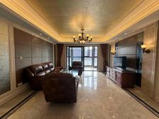 胡健,雅戈尔大三房,带双车位,拎包入住的保养,诚售