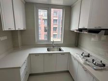 大爱成满二精装修带地暖 南北通透 95平 急售价格 好谈