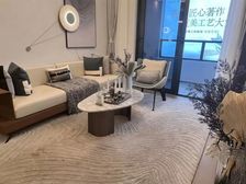 明月璟辰苑 3室2厅2卫 精装修 160万元 98平米