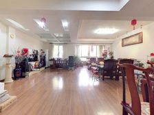 禾嘉花园 顶跃带花园 装修好 格局方正 视野棒