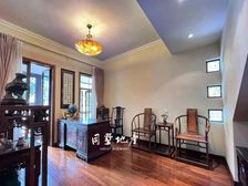 九九别墅独栋大花园 260平4居南向精装修 视野无遮挡急售!