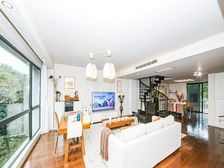 次新小区环境优美 211.83平4居 南向精装修 着急出售!