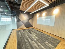 番禺万达广场 四海城 敏捷广场甲写全新豪装,可配家具拎包办公