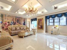 天裕人家三区 二楼底复 自带游泳池 四个车位 精装修 拎包住