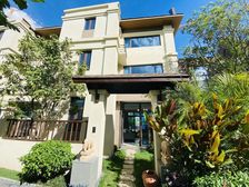 别墅专区)曼弄枫四层别墅,景区旁,双花园双露台,商圈成熟.