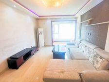 长征街 两个卫生间 出行方便 高楼层采光充足 双卫格局