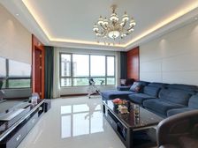 亦庄金茂悦 196.65平5居 南北向精装修 拎包入住