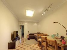 普陀区外环外!地铁二房,总价低,随时看房,拎包入住