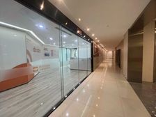 珠江新城 顶层电梯口单位1150方 精装望小蛮腰租金100元