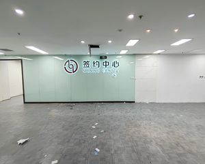 2万急售南新仓商务大厦对电梯只有契税临银座首创富华三里屯有钥